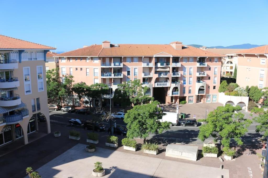 Port-Frejus, Le Paladien, Appartement 2 Pieces Climatise, Terrasse & Parking Exteriér fotografie